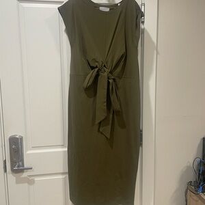 Modern Citizen Olive Midi Dress with Tie-Front size xl